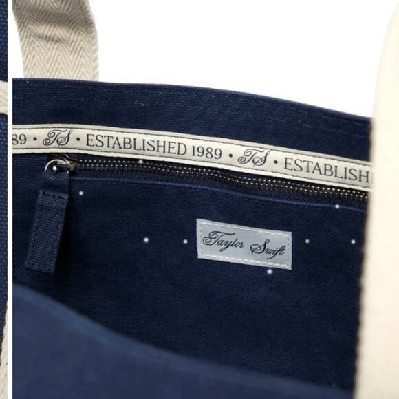 SHIPS IN 24 HRS Taylor Swift TS Crest Est. 1989 Navy Blue Beach Bag Tote New - Picture 10 of 10